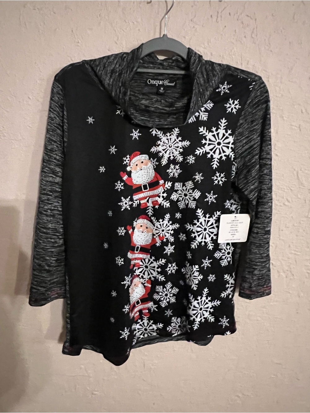 Onque Casuals Black & Gray Santa Snowflake Cowl Neck Top
